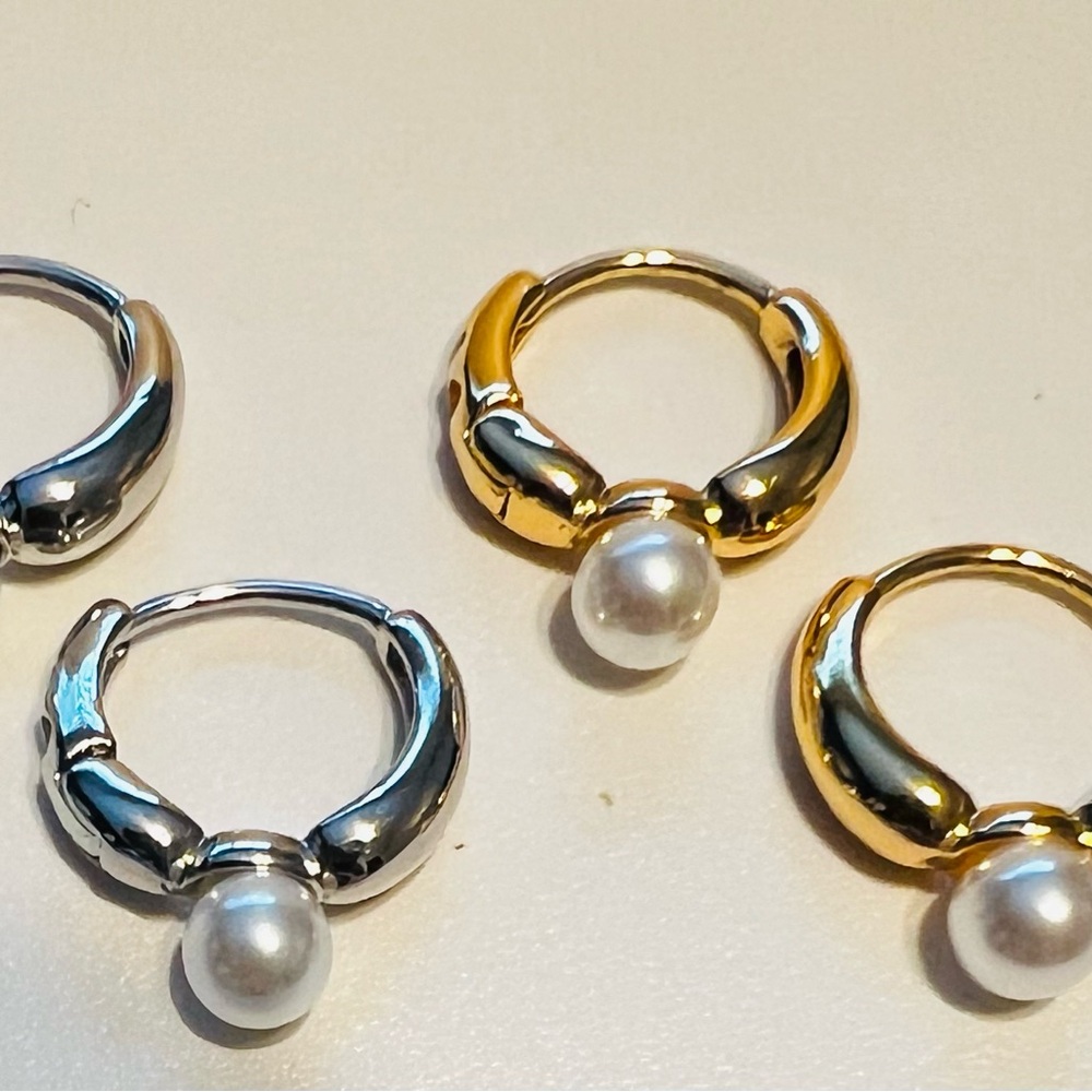 2-Piece Huggie Pearl Earrings